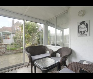 Room in a Shared Flat, Wedgwood House, E2 - Photo 3