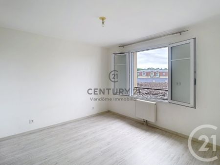 Location Appartement 2 pièces 34m² CREPY EN VALOIS 60800 - Photo 5