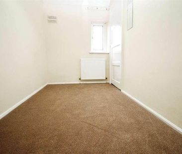 Crescent Road, Dagenham, RM10 - Photo 5