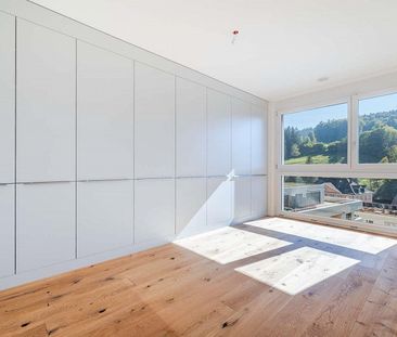 Attraktive 4.5 Zimmer-Eigentumswohnung mit Weitblick zur Miete - Photo 4