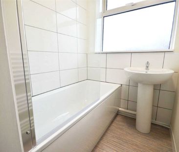 Marcliff Grove, Heaton Norris, Stockport, SK4 2AB - Photo 3