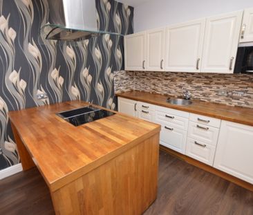 1 Bedroom FIrst Floor Flat - Photo 6