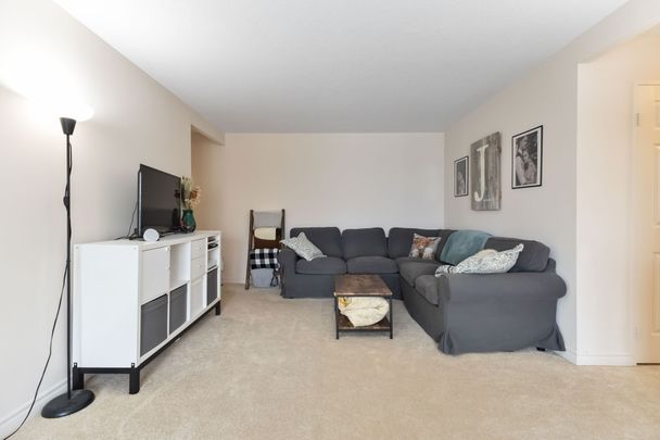 For Lease - 1460 Beaverbrook Avenue Unit# 903, London North, Ontario - Photo 1