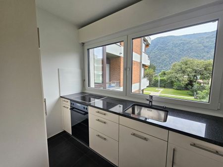 3.5 locali fronte lago con balcone - Photo 3