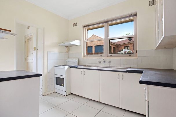 110 Paterson Road, - Photo 1