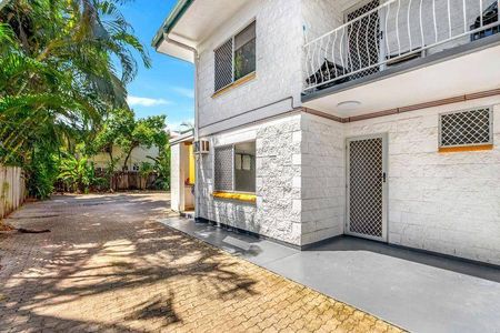 Ground Floor Unit in Small Complex - Photo 2