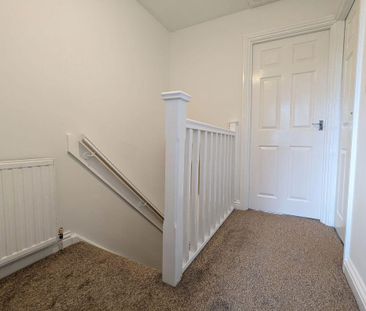 3 bed terraced house to rent in NE32 - Photo 2