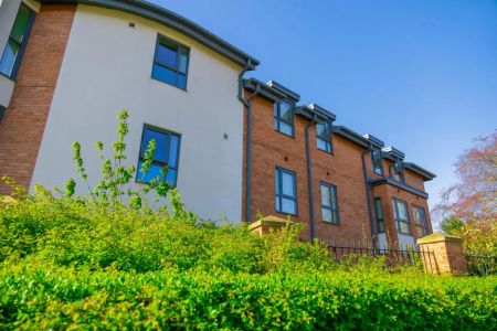 7 bedroom flat to rent - Photo 5