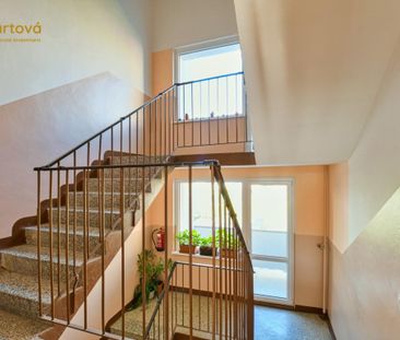 Pronájem bytu 1+1 38 m2 - Photo 2