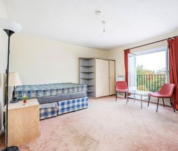 Studio to rent - Photo 2