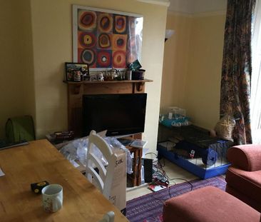 4 bedroom house share to rent - Photo 1