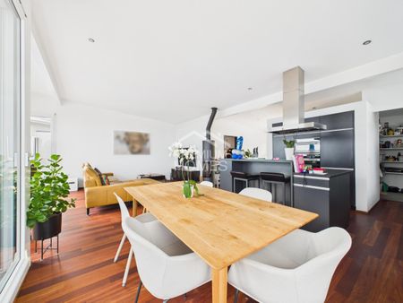 Architektur trifft Panorama: Wohnen mit Seeblick - Photo 2