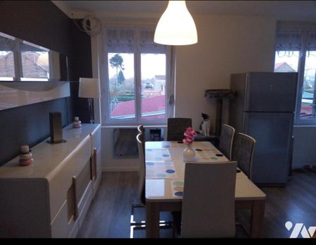 A LOUER : SOMAIN APPARTEMENT DUPLEX - Photo 2