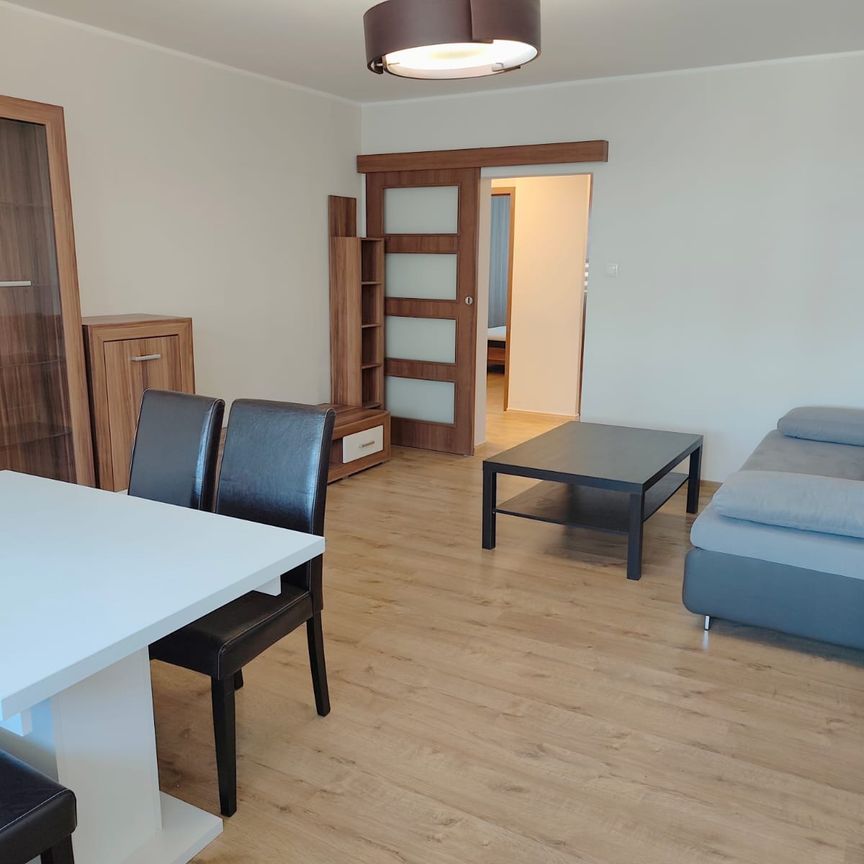 Trzypokojowe mieszkanie do wynajęcia – Tarnowskie Góry ul. Saperów 14a/7 - Zdjęcie 1