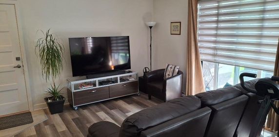 Beau 4 et demi style condo à louer à Vaudreuil. - Photo 2
