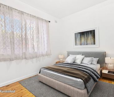 Large One Bedroom Unit With Own Separate Entrance - Photo 2