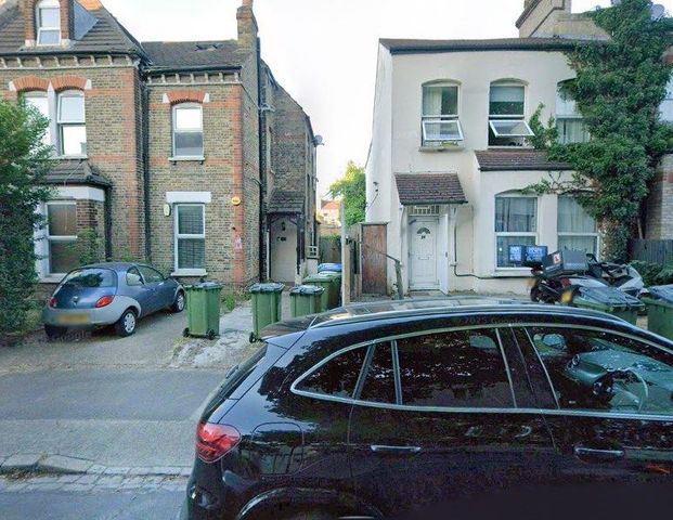 Wrottesley Road, Plumstead SE18, London - Photo 1