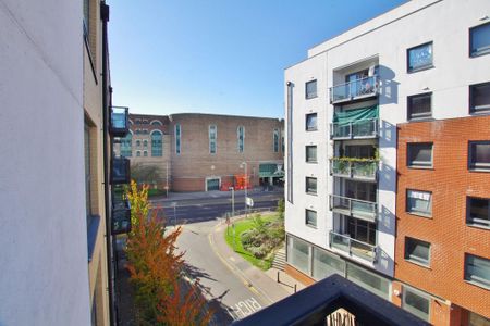 2 bedroom flat to rent - Photo 3