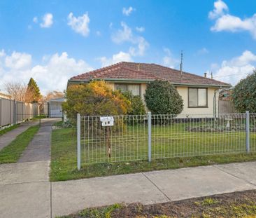 14 Hazel Road, Wendouree - Photo 5