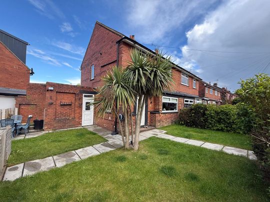 3 bedroom semi-detached house to rent - Photo 1