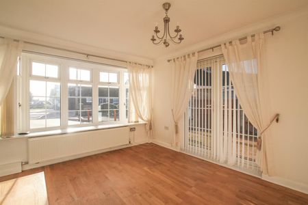 Seafield Road North Caister, Great Yarmouth - Photo 2