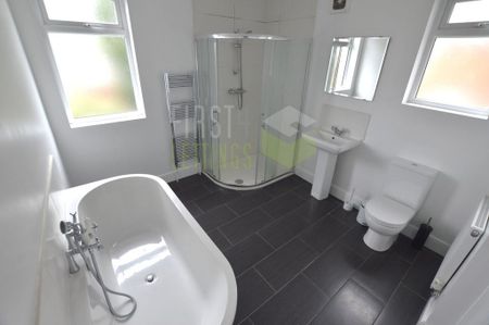 6 bedroom terraced house to rent - Photo 3