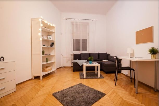 3 pokoje, świetna lokalizacja - Na wynajem - Zdjęcie 1