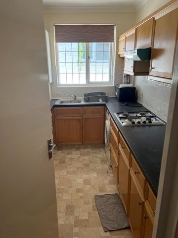 3 Bed Flat, Chesterfield Court, NW11 - Photo 4