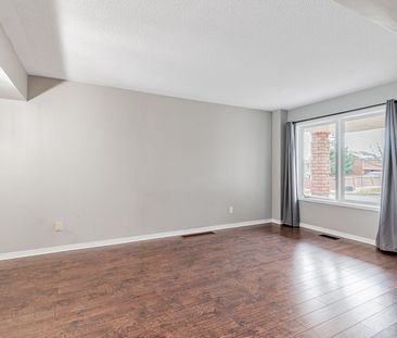 For Lease - 10 Laidlaw Drive, Barrie, Ontario - Photo 5