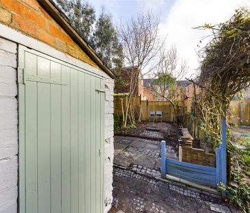 2 bedroom terraced house to rent - Photo 3