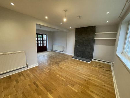 3 bedroom house to rent - Photo 2