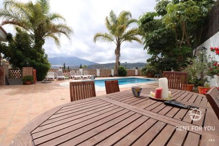 Luxury Villa for rent in Coín, Andalusia - Photo 2