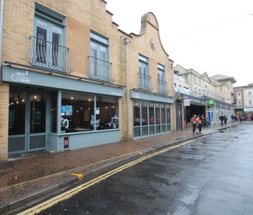 2 bedroom apartment to rent Field Row, Worthing, BN11 - Photo 2