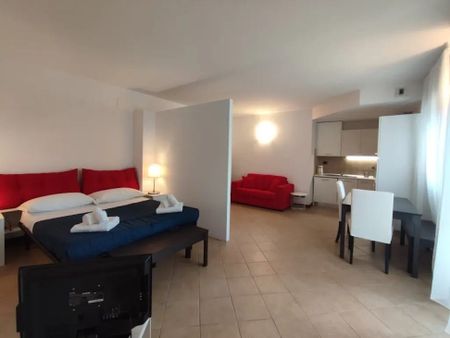 Via Luciano Bausi, Florence, Tuscany 50144 - Photo 5