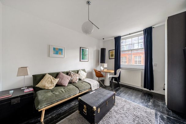 Parker Mews - Photo 1