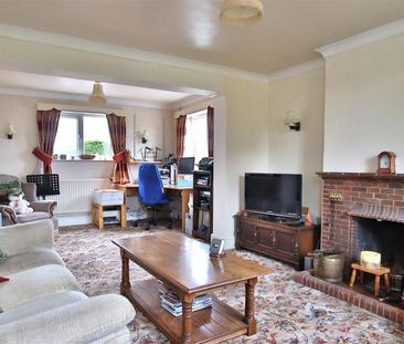 4 bedroom detached house to rent - Photo 5