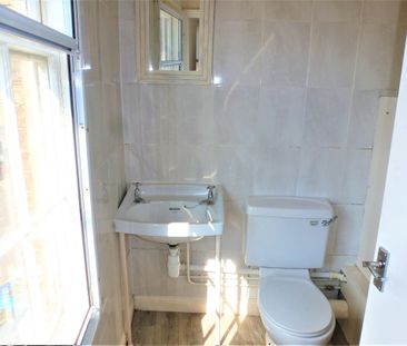 15-17 Market Place, Spalding, Long Sutton - Photo 4