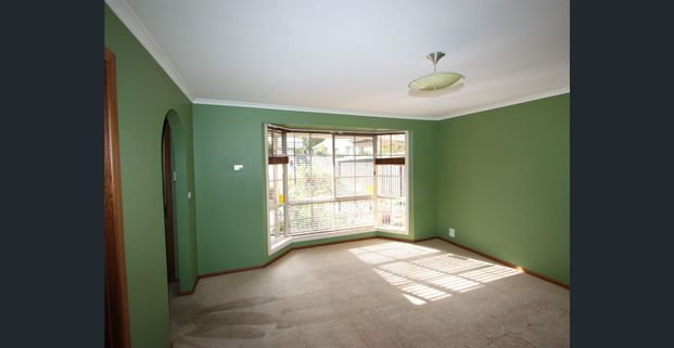 Walk To Pakington Street Shops - Photo 1