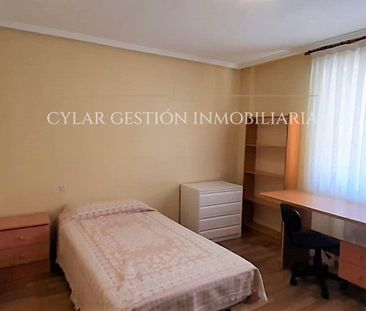 Piso de alquiler en Asturias, Carmelitas - Photo 3