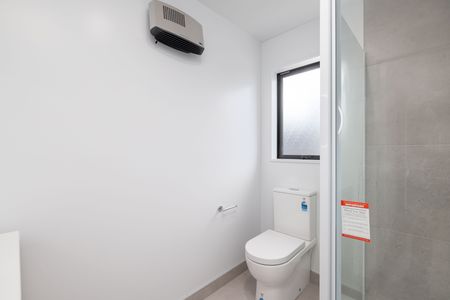 Fantastic Modern Townhouse! - Flexible Dates Available! - Photo 5