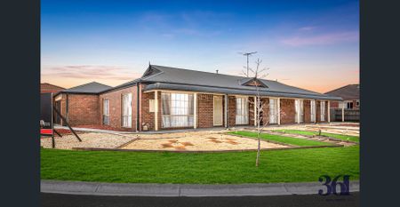 For Rent: Spacious 5-Bedroom Family Home in the Heart of Hoppers Crossing! - Photo 2