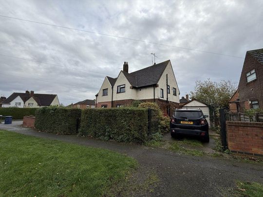 3 bedroom semi-detached house to rent - Photo 1
