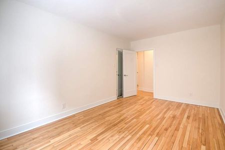 2 Bedroom 1 Bath - Photo 4