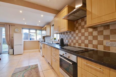 3 bedroom house to rent - Photo 3
