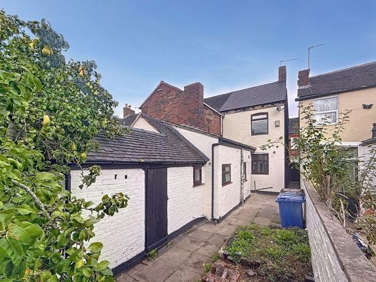 2 bedroom terraced house to rent - Photo 1