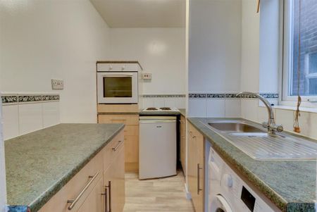 Studio to rent - Photo 5