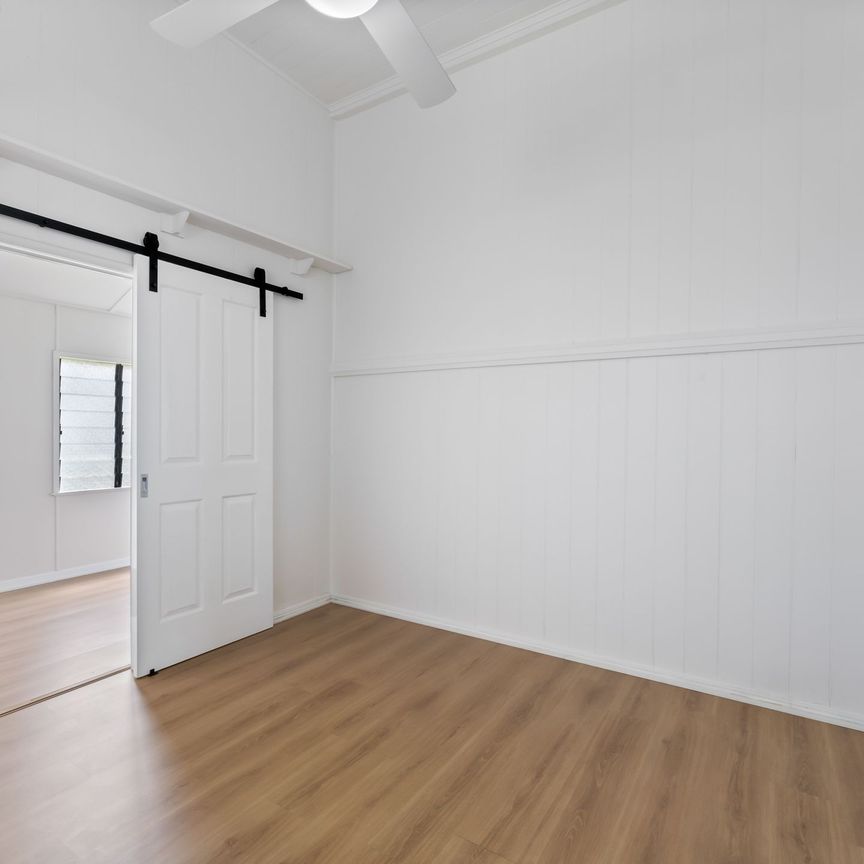 Beautiful Renovated Queenslander&excl; - Photo 1