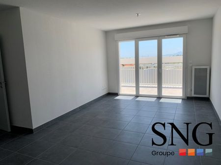 T3 AVEC 2 PARKINGS - Photo 2