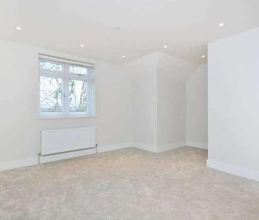 Alexandra Grove, North Finchley, N12 - Photo 1