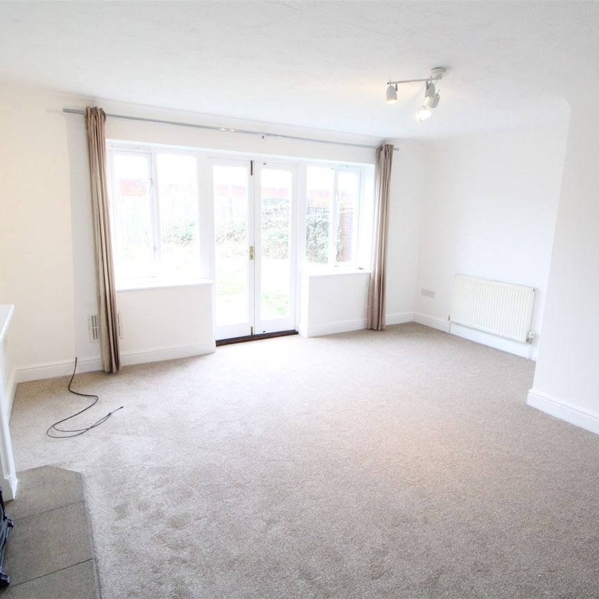 Mascot Square, Colchester - Photo 1